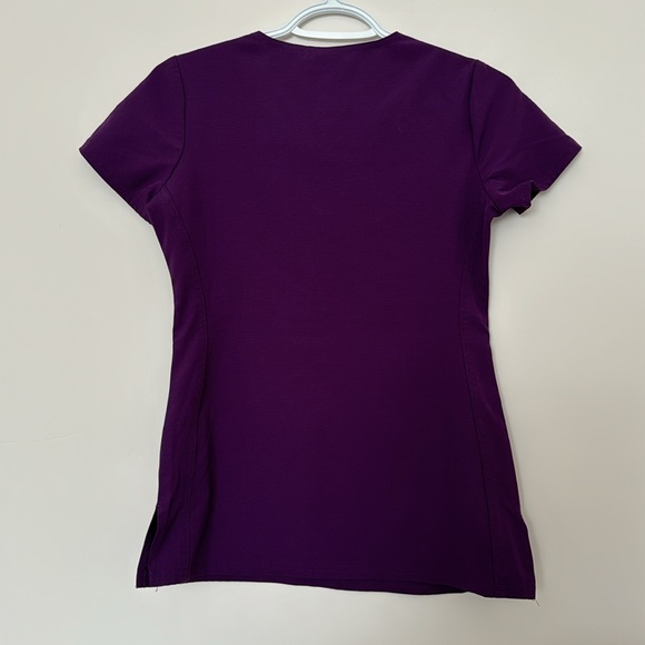 Heartsoul scrub top - Picture 3 of 3